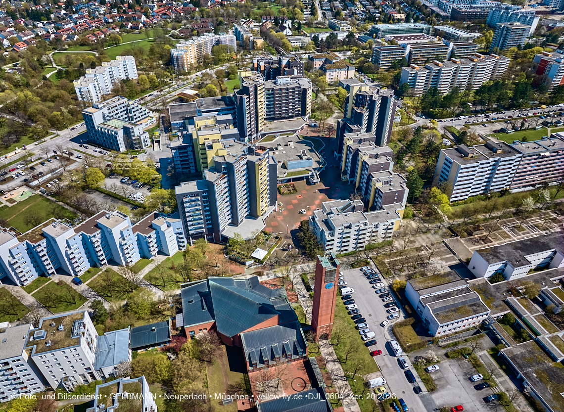 21.04.2023 - Luftbilder vom MArx-Zentrum in Neuperlach